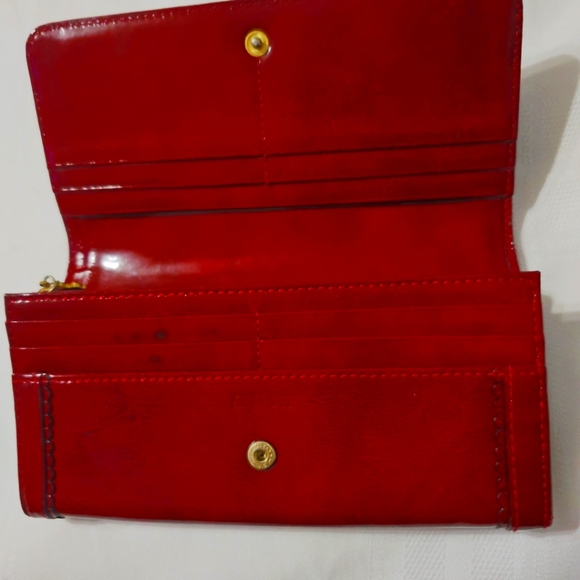 Anna Sui Patent Leather 4 Divider Long Wallet - Picture 13 of 14